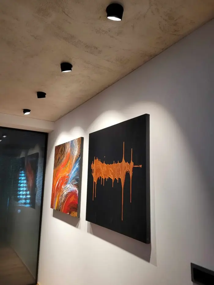 Vestavný směrovatelný LED reflektor, design Kryštof Nosál z Ravak.